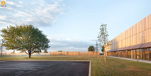 معماری و طراحی کارخانه ی کفش برلوتی معماری و طراحی کارخانه ی کفش برلوتی