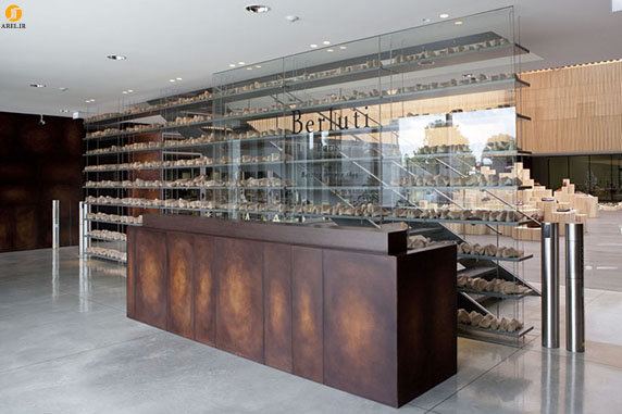 معماری و طراحی کارخانه ی کفش برلوتی معماری و طراحی کارخانه ی کفش برلوتی