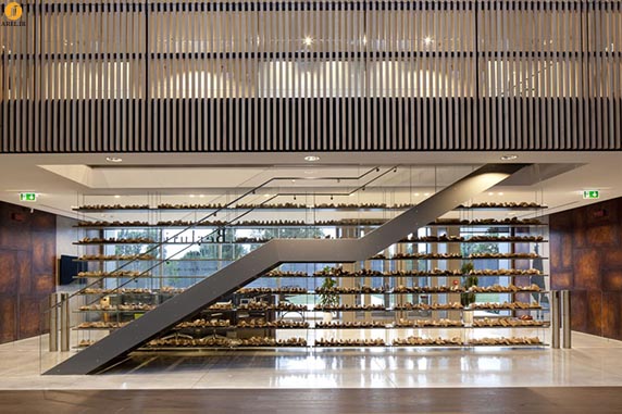 معماری و طراحی کارخانه ی کفش برلوتی معماری و طراحی کارخانه ی کفش برلوتی