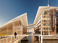 ساختمان آیکان جاوهلمن