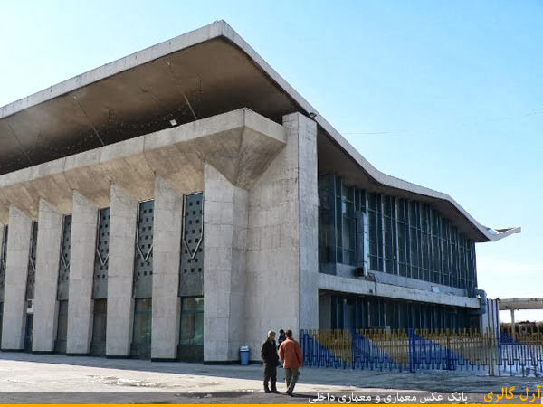 معماری ایستگاه راه آهن تبریز، ایستگاه راه آهن تبریز، حیدر قلی خان غیایی شاملو
