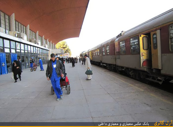 معماری ایستگاه راه آهن مشهد، ایستگاه راه آهن مشهد، حیدر قلی خان غیایی شاملو