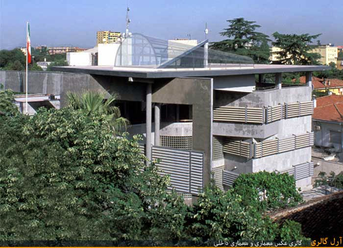معماری ساختمان سفارت ایران در آلبانی، ساختمان سفارت ایران در آلبانی، علی اکبر صارمی