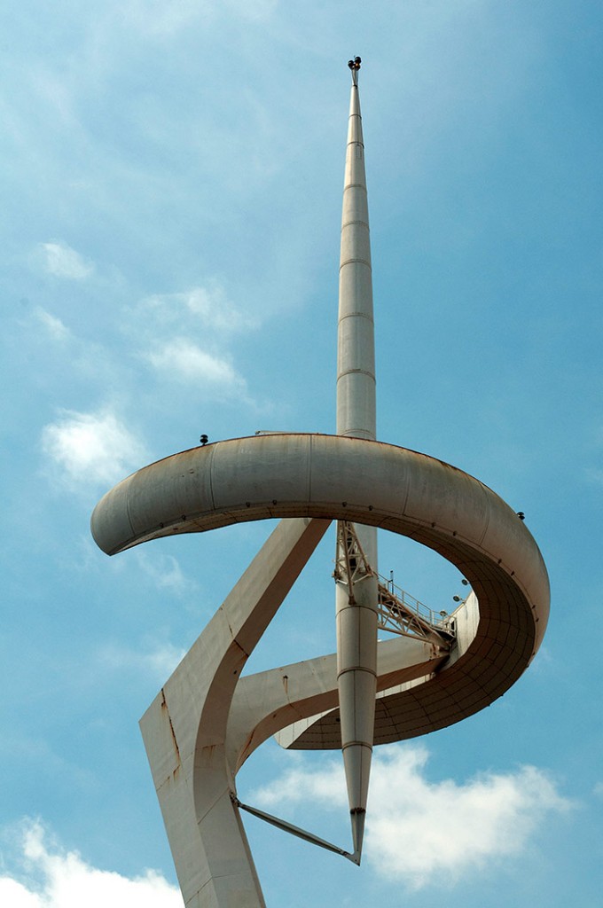 برج مخابراتی مونتویی بارسلون توسط سانتیاگو کالاتراوا