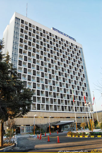 معماری هتل استقلال