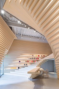 طراحی نمای چوبی گالری توسط معمار برجسته کنگو کوما