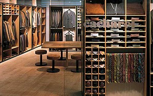 طراحی داخلی فروشگاه لباس مردانه