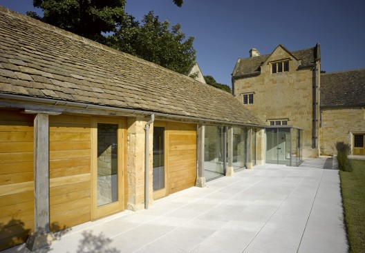 Home Farm / De Matos Ryan