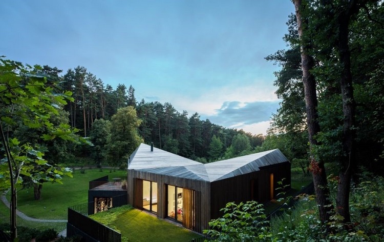 آشنایی با سه نمونه معماری ویلا جنگلی