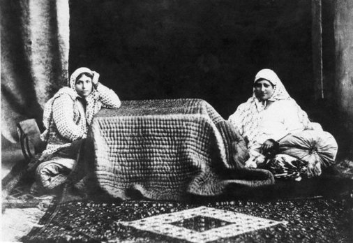 کرسی،آتشدان،شومینه،بخاری،شوفاژ سیستم های گرمایش در ایران
