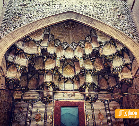 هنر عکاسی و دیتیل های معماری ایرانی در سقف ها