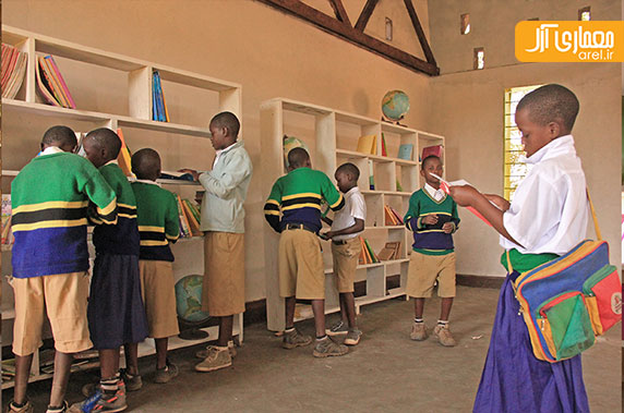 معماری زمینه گرا: طراحی کتابخانه ی کودکان با همکاری خود مردم منطقه ی تانزانیا