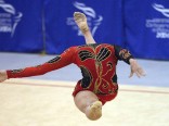 headless-gymnast-perfect-timing
