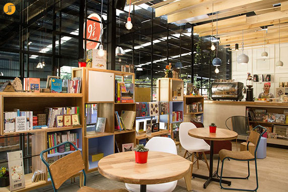 طراحی داخلی کافه کتاب