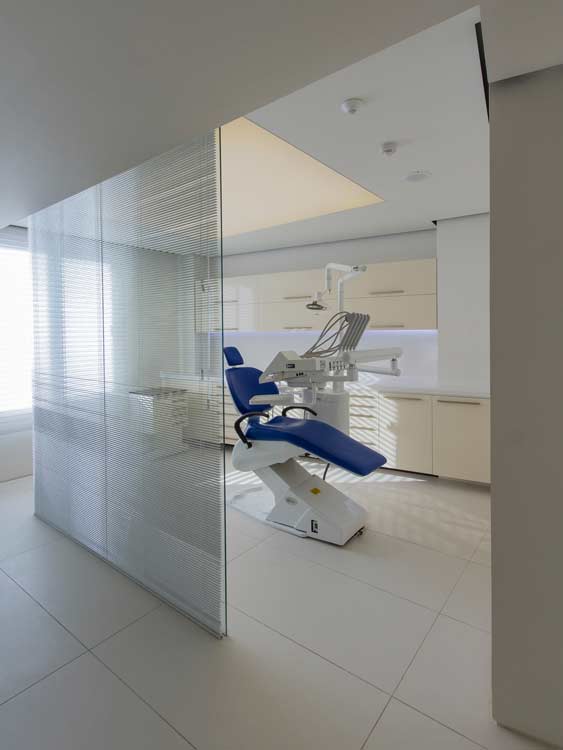 طراحی مطب ٢٥ میلیمتری رضا مفاخر