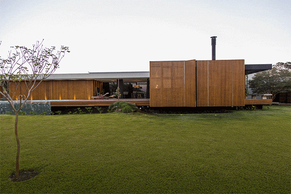 معماری ویلای MCNY با نمای متحرک