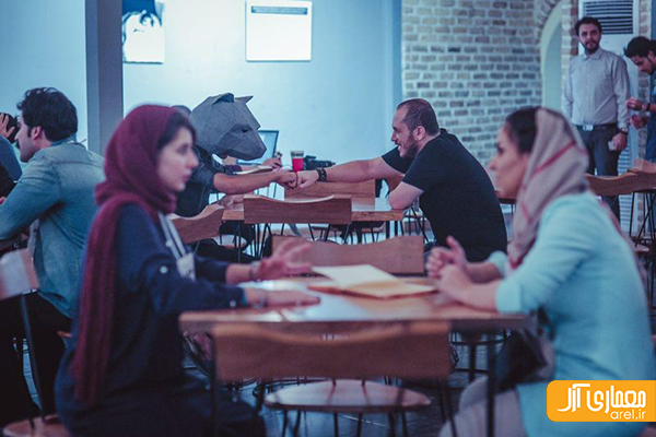 نمایش خرسی که می خواست خرس باقی بماند