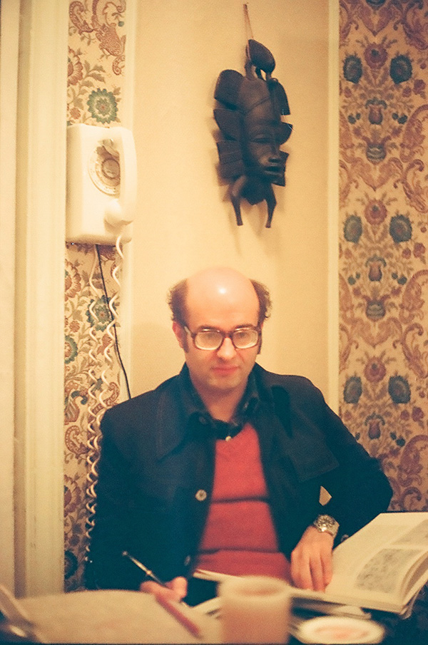  اردشیر محصص، طنزنگاری نو