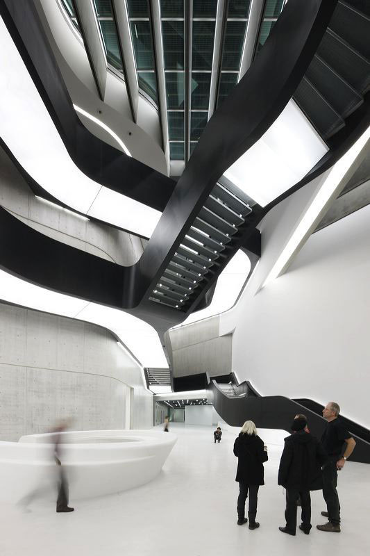 موزه Maxxi طراحی شده توسط زاها حدید