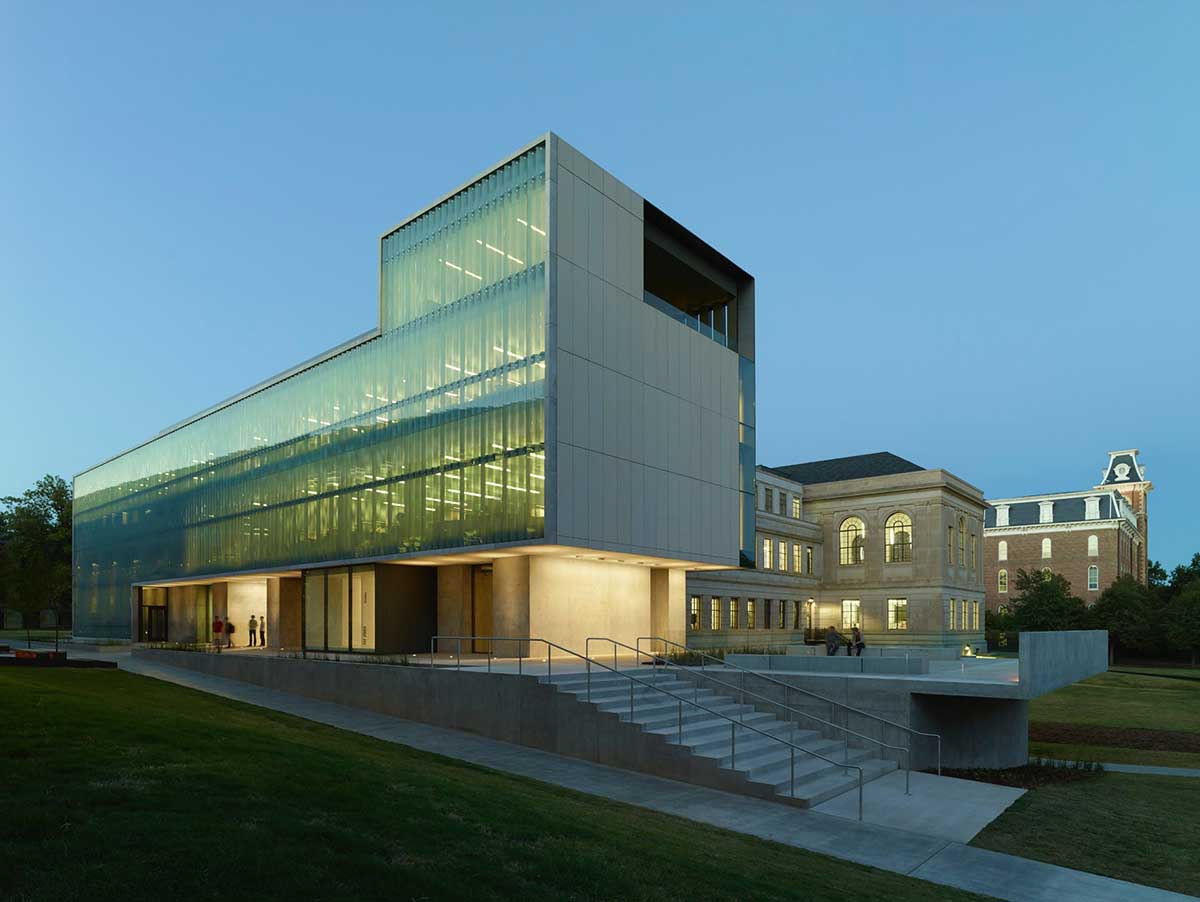 مرکز طراحی Vol Walker Hall  و Steven L. Anderson