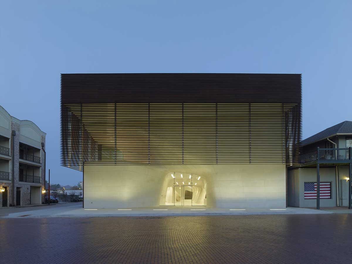 مرکز طراحی Vol Walker Hall  و Steven L. Anderson