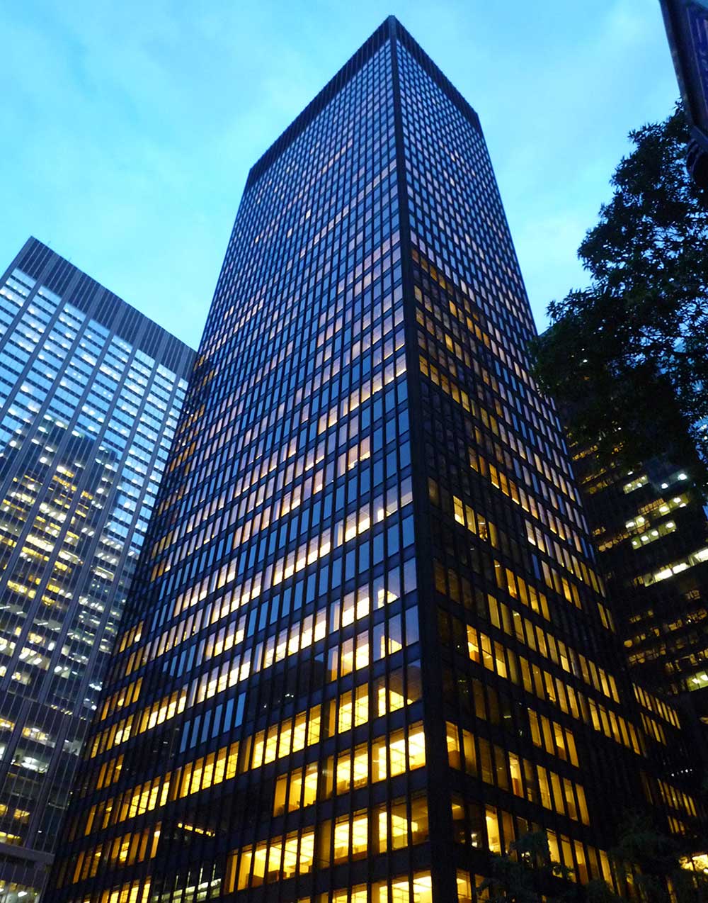 ساختمان سیگرام اثر میس وندروهه