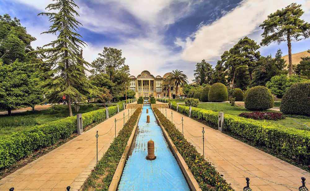باغ ارم شیراز بنا مربع شکل