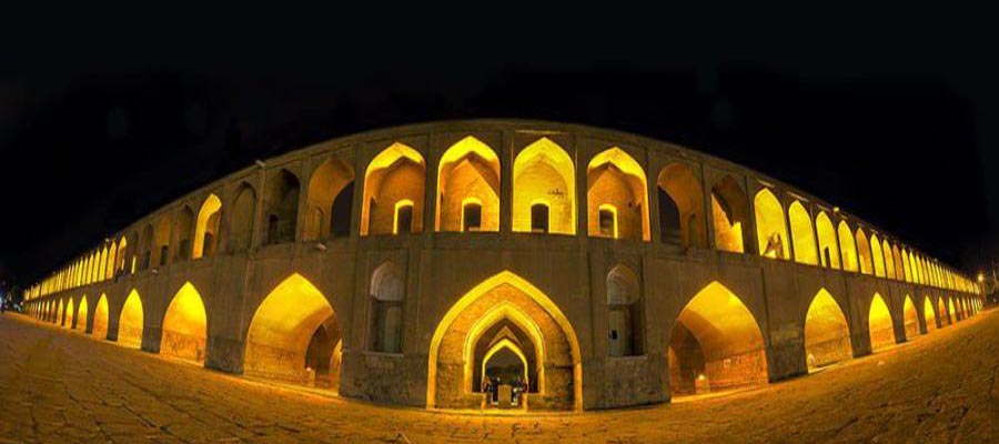 معماری سی وسه پل اصفهان