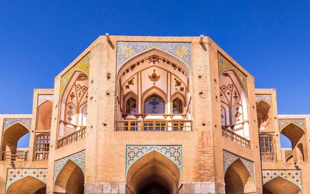معماری پل خواجو نشانه پایداری