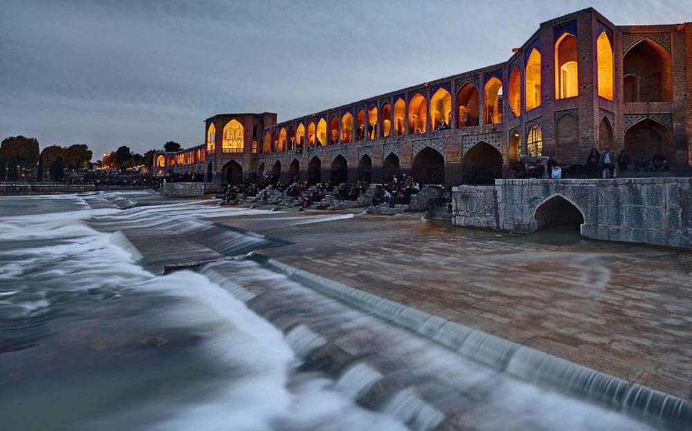 معماری پل خواجو نشانه پایداری