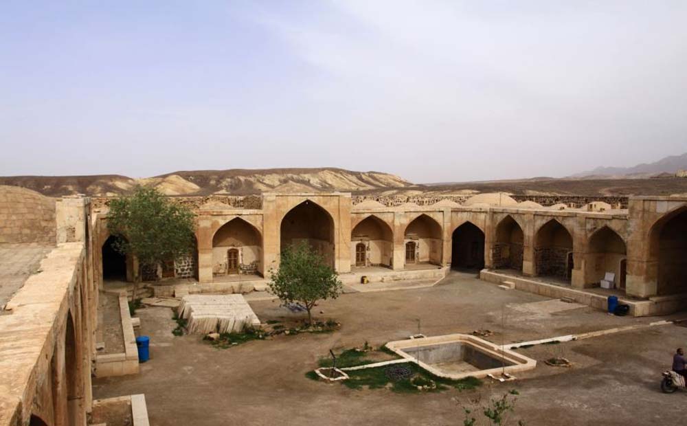 کاروانسرای قصر بهرام قزوین کاروانسرای قصر بهرام قزوین
