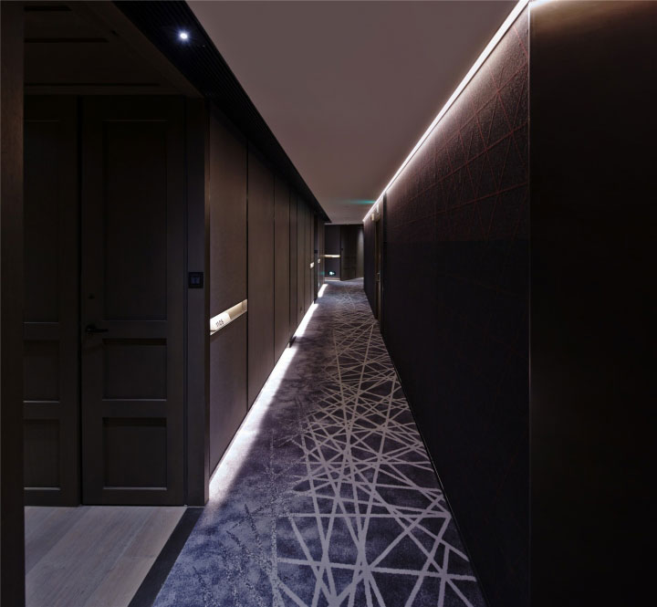 طراحی هتل 5 ستاره با نورپردازی مهیج