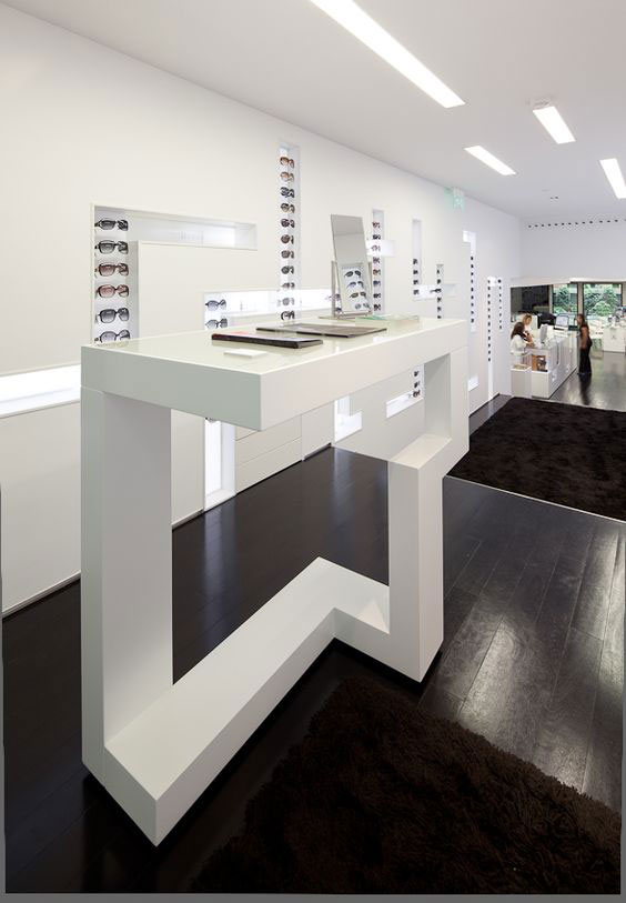طراحی داخلی عینک فروشی