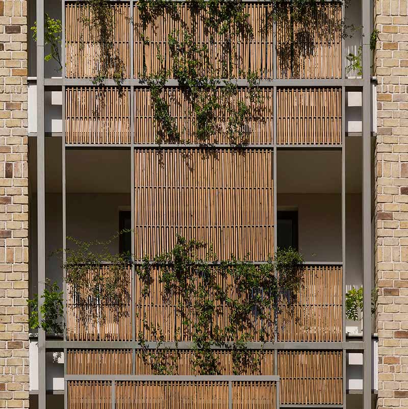 ساختمان گوشواه ها رتبه دوم جایزه معمار 95