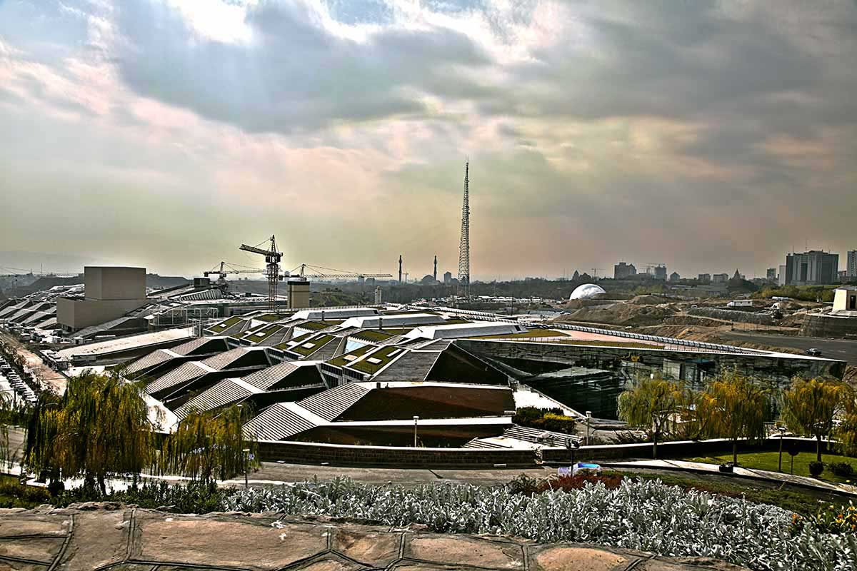 باغ کتاب تهران