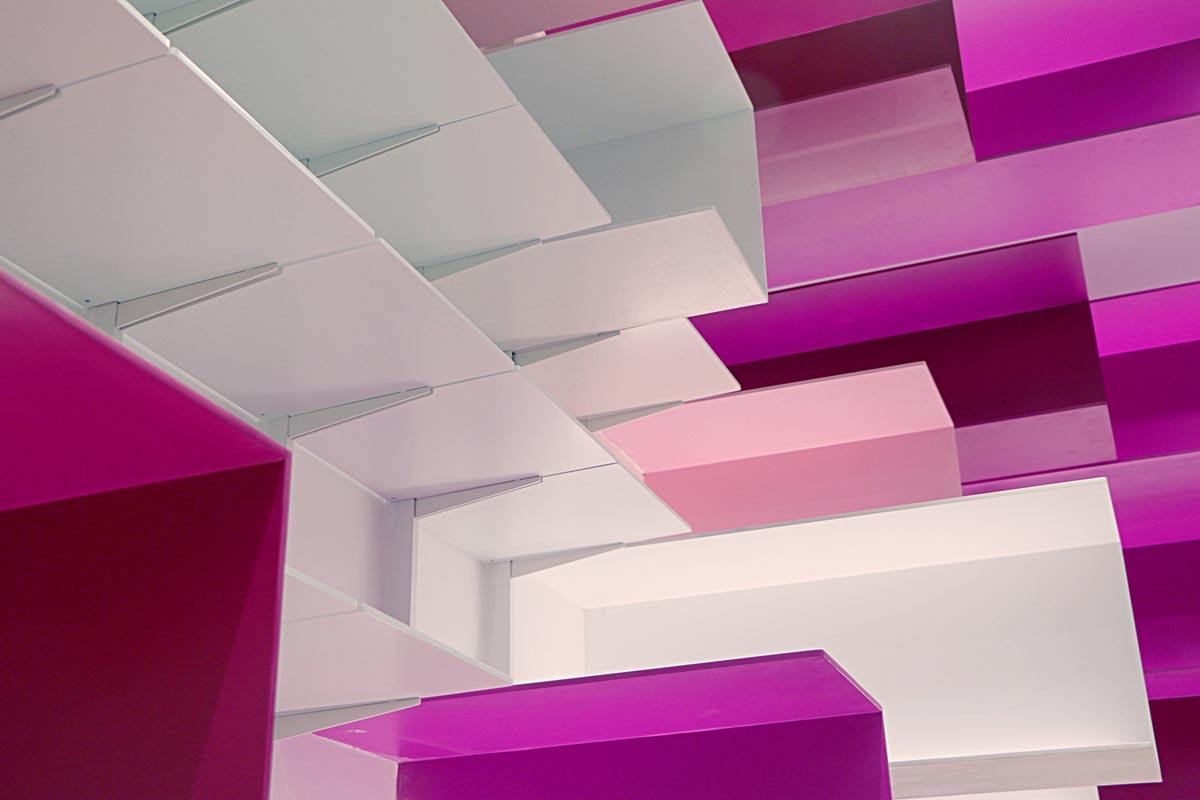 طراحی قفسه کتابفروشی