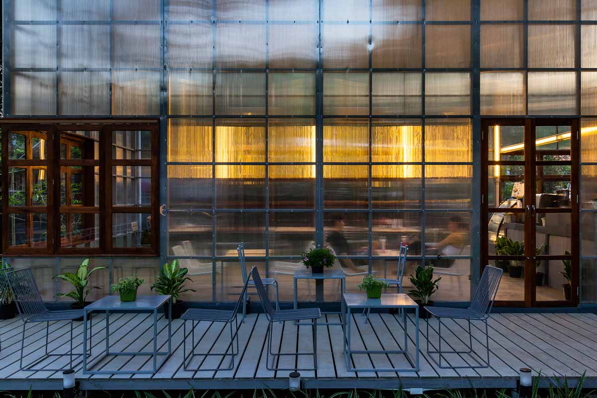 نمای بیرونی کافی شاپ نمای بیرونی کافی شاپ