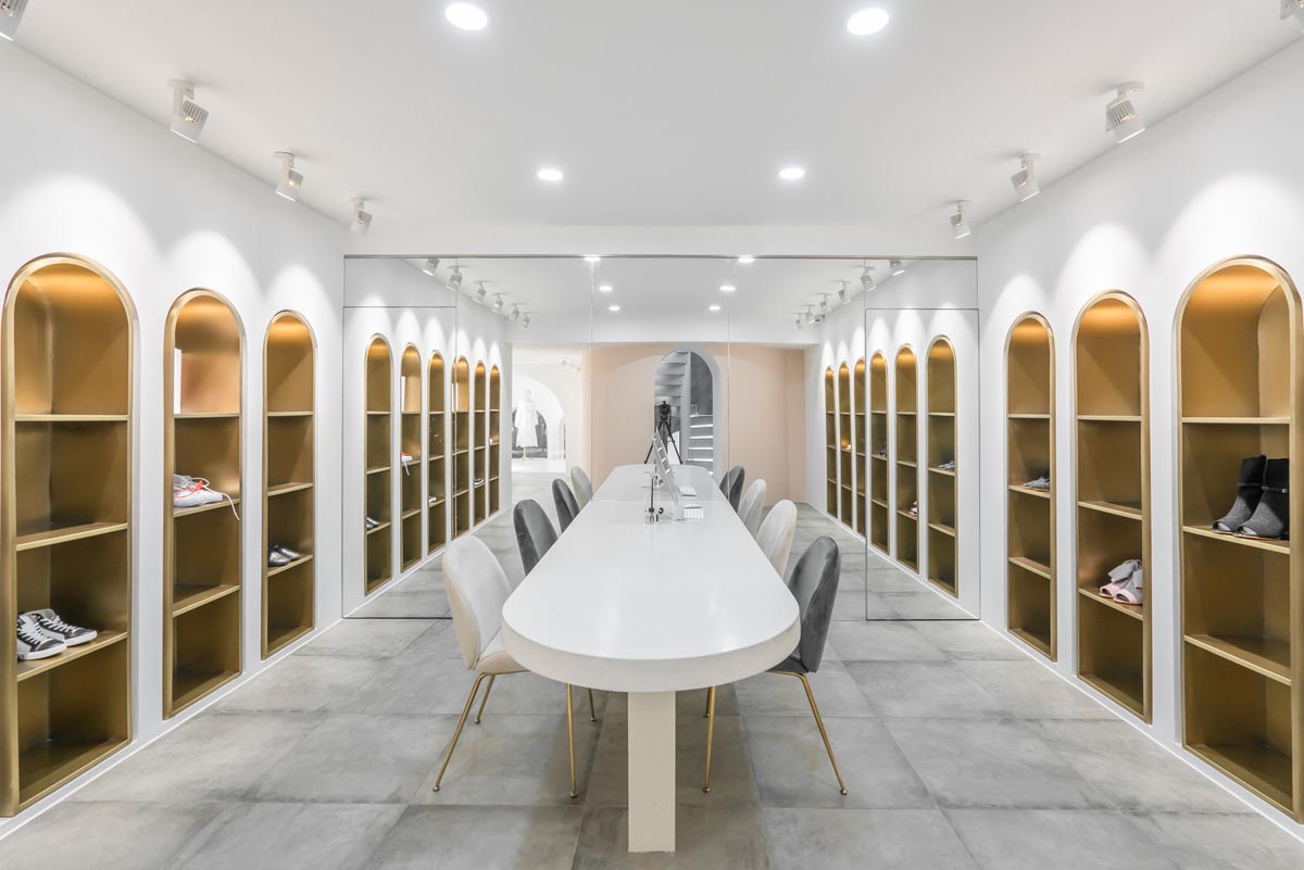 معماری داخلی فروشگاه مد و شوروم لباس در چین