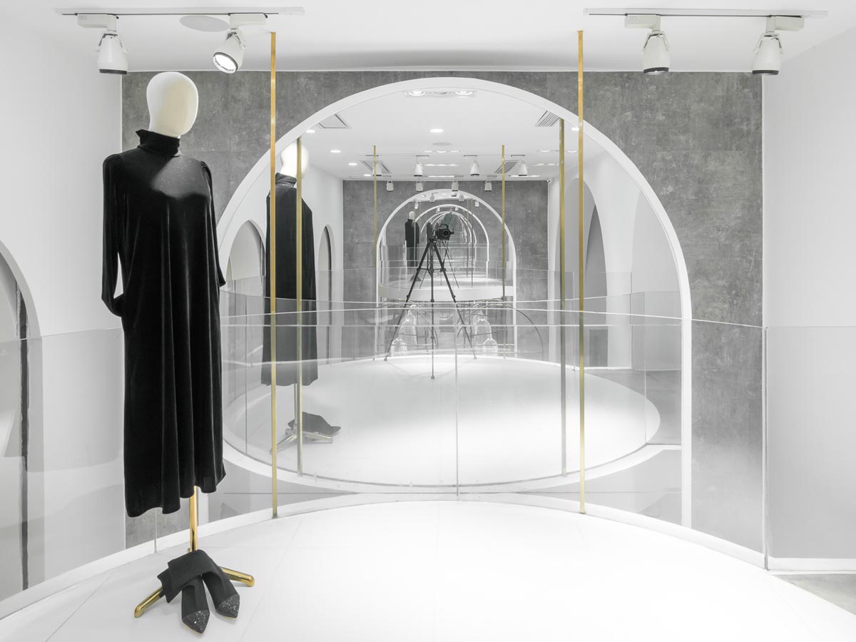 معماری داخلی فروشگاه مد و شوروم لباس در چین