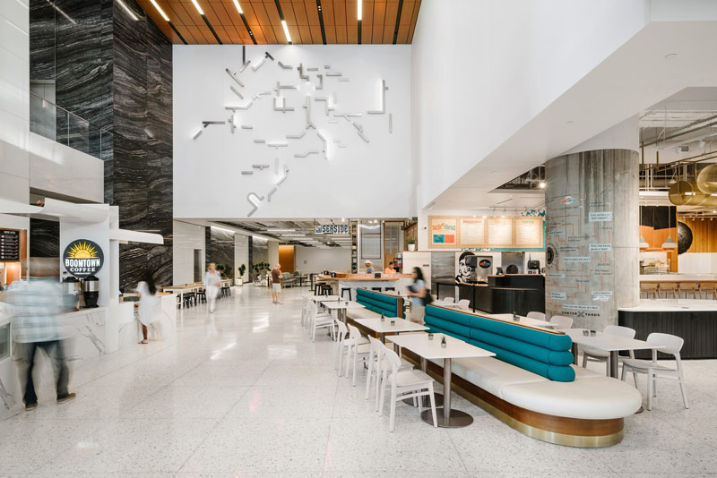 Bank of America Tower با گواهینامه LEED Platinum و پنل خورشیدی شفاف