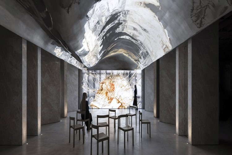 نمایشگاه مبلمان برای سفر خرید