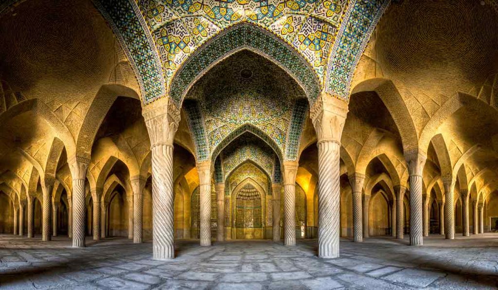 تور معمارانه نوروزی: کرمان شهر کویر و تمدن