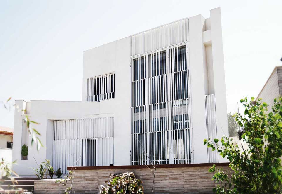 معماری  و طراحی داخلی ویلای سفید / آرش خداداد