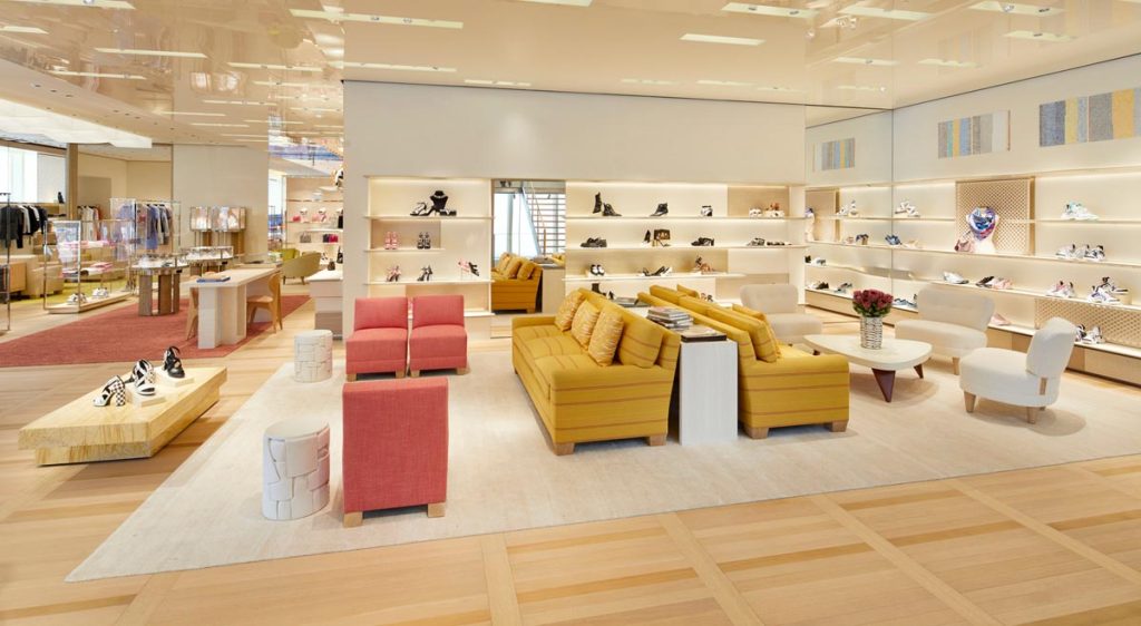 معماری و طراحی لوکس مرکز خرید louis  vuitton که شمارا  به وجد می آورد